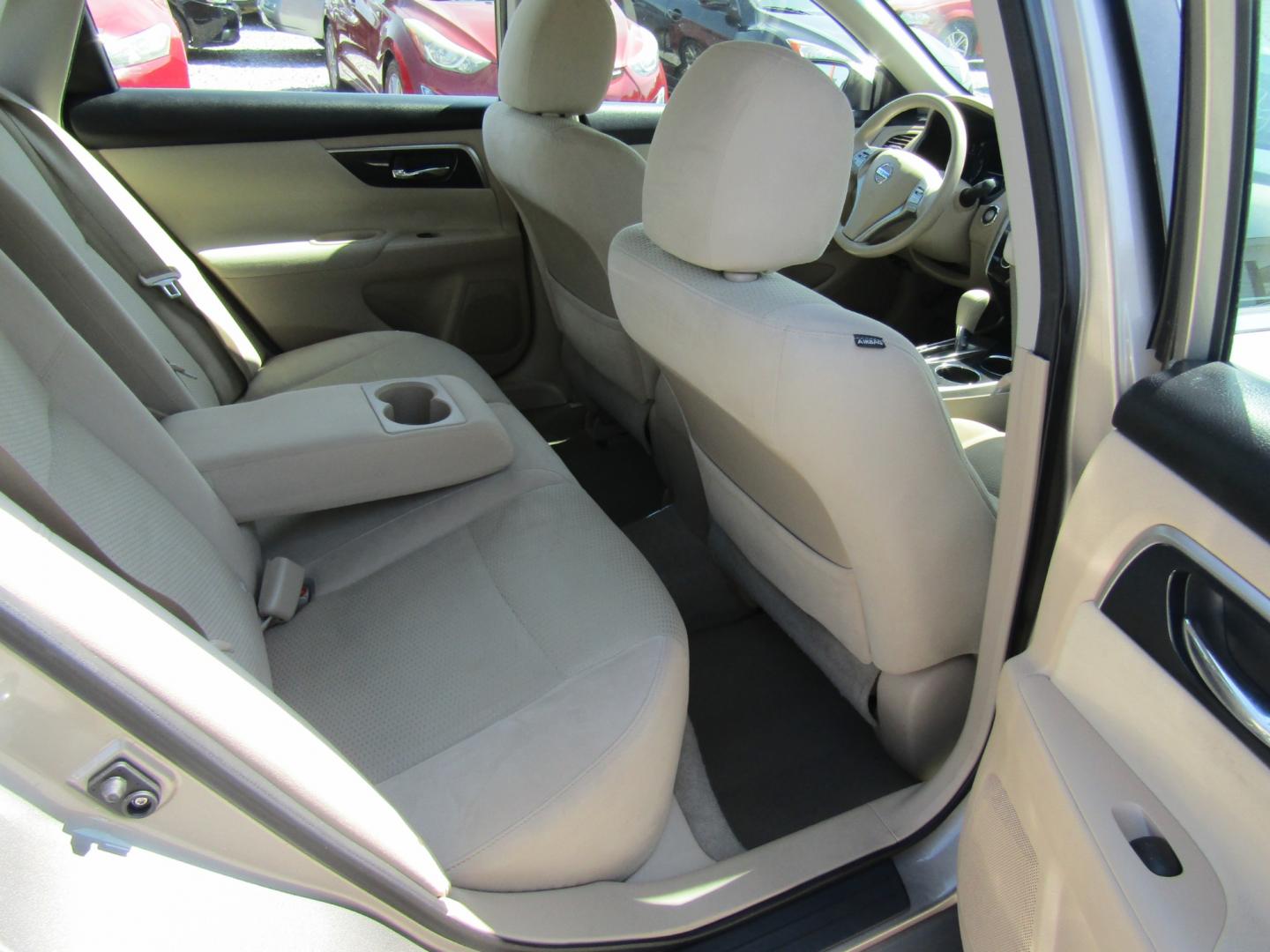 2014 Gold /Tan Nissan Altima (1N4AL3AP0EC) with an 4 CYL engine, Automatic transmission, located at 15016 S Hwy 231, Midland City, AL, 36350, (334) 983-3001, 31.306210, -85.495277 - Photo#8